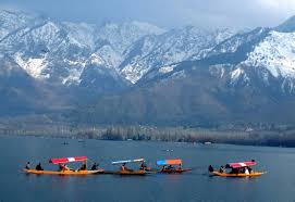 Dal Lake Srinagar, north india tour packages